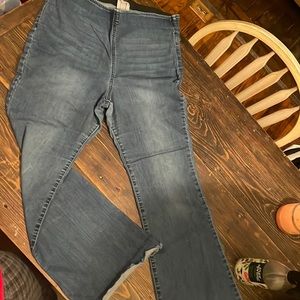 Knox Rose Stretchy bootcut jeans